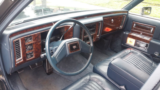 1992 Cadillac Brougham 40,000 miles! - photo 4
