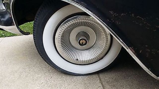 1961 Chrysler Imperial Lebaron New Yorker Southampton - photo 2