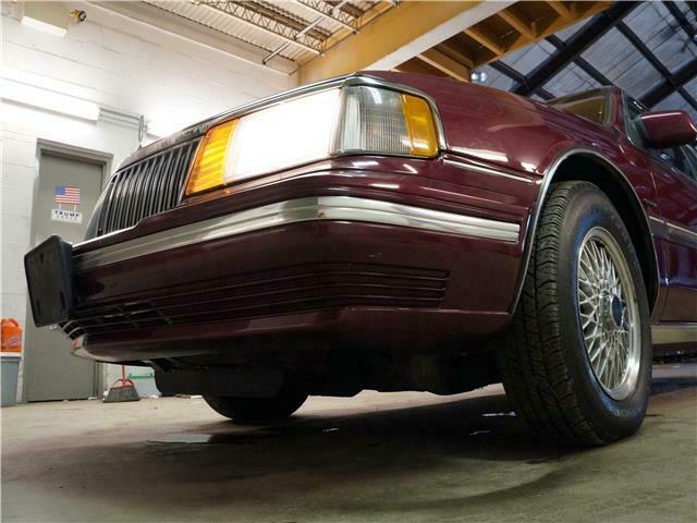 1993 Lincoln Continental Signature - photo 9