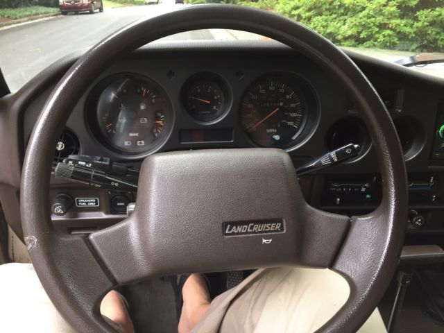 1990 Toyota Land Cruiser FJ62 GX - photo 8
