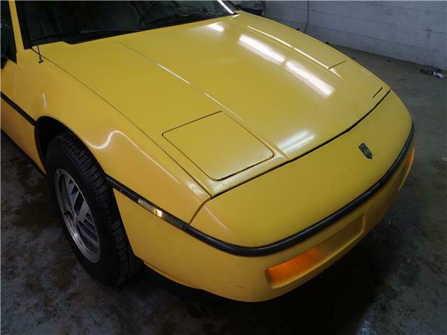 1988 Pontiac Fiero -- - photo 5