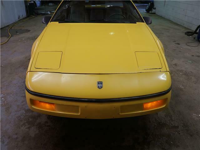 1988 Pontiac Fiero -- - photo 6