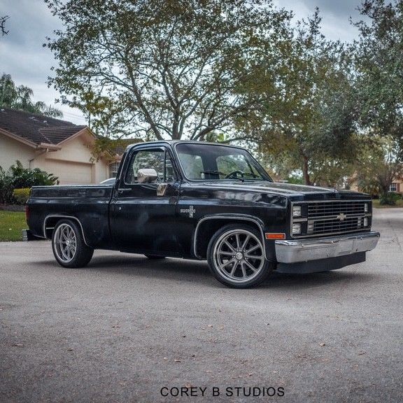 1984 Chevrolet C-10 - photo 2