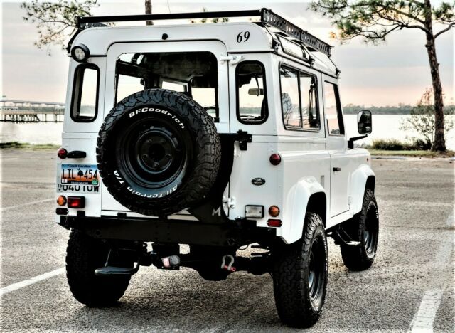 1993 Land Rover Defender STUNNING CONDITION - photo 3