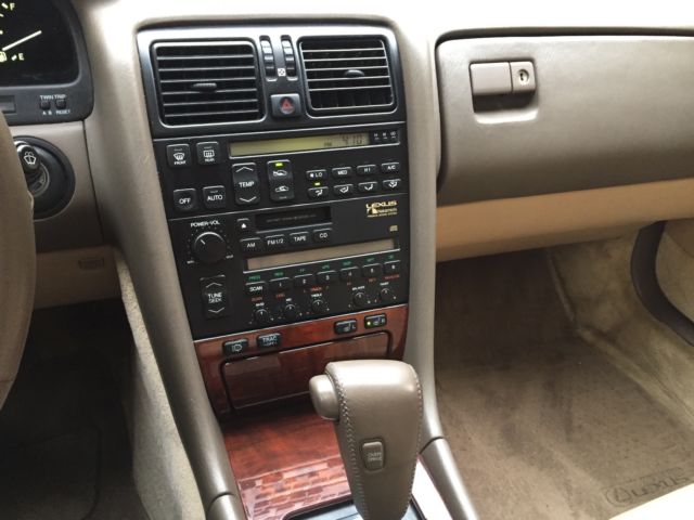 1992 Lexus LS Base - photo 7