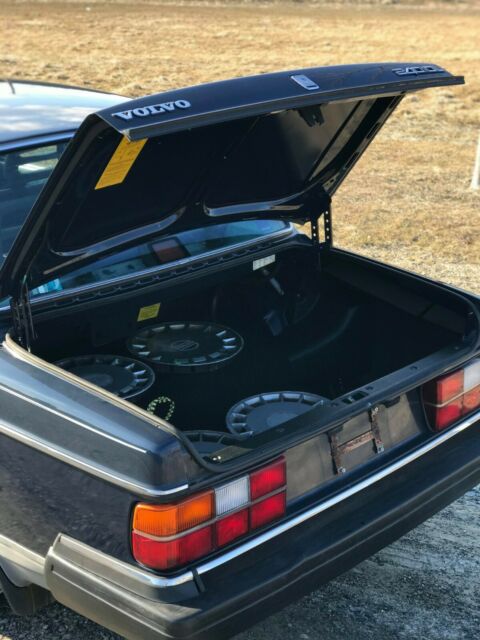 1989 Volvo 240 DL - photo 12