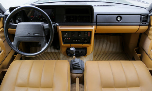 1989 Volvo 240 - photo 13