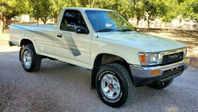 1989 Toyota Pickup - photo 8