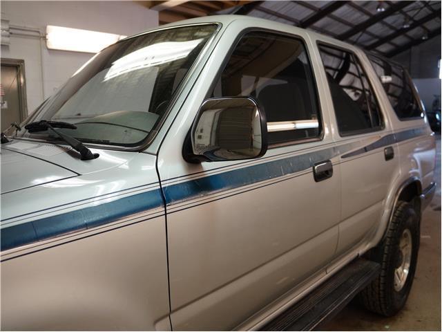 1990 Toyota 4Runner -- - photo 11