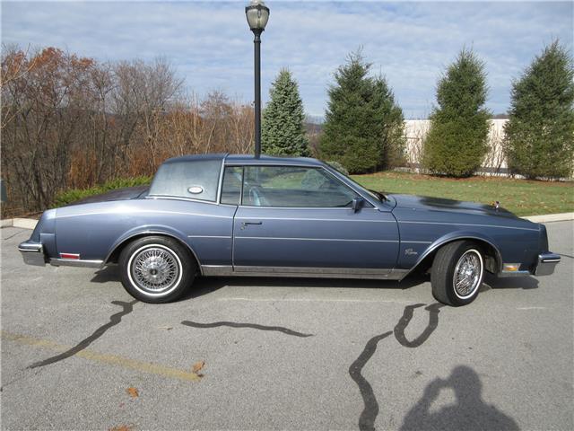1984 Buick Riviera -- - photo 3