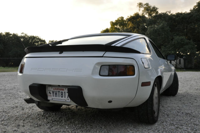 1983 Porsche 928 S - photo 10
