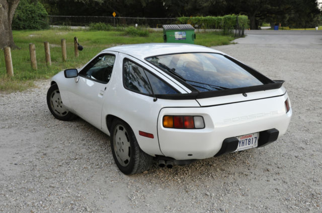 1983 Porsche 928 S - photo 11