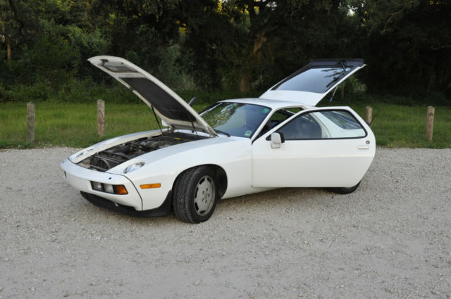 1983 Porsche 928 S - photo 5