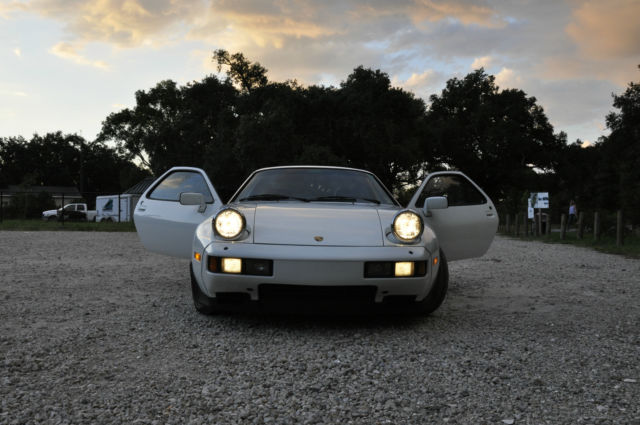 1983 Porsche 928 S - photo 6