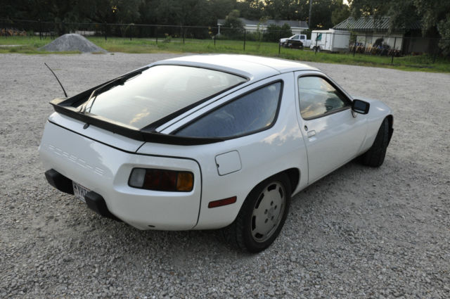 1983 Porsche 928 S - photo 9