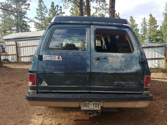 1989 Chevrolet Suburban - photo 4