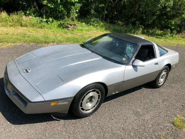 1987 Chevrolet Corvette 2-Door Targa-Top - photo 9