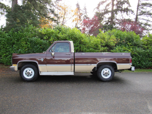 NO RESEVER SELL WORLDWIDE 1983 2 OWNER RUST FREE VERY NICE 1983 Chevrolet Silverado 2500 SCOTTSDALE SILVERADO CHEVY TRUCK K5 BLAZER