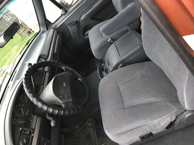 1992 Ford F-150 Xlt - photo 4