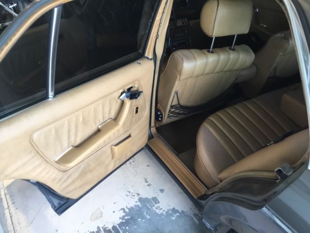 1982 Mercedes-Benz 300-Series Wood - photo 6