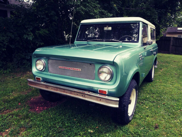 Nostalgic & Rare Champagne Edition Scout New Paint! More curves than Ford Bronco 1966 International Harvester Scout Champagne Edition 800