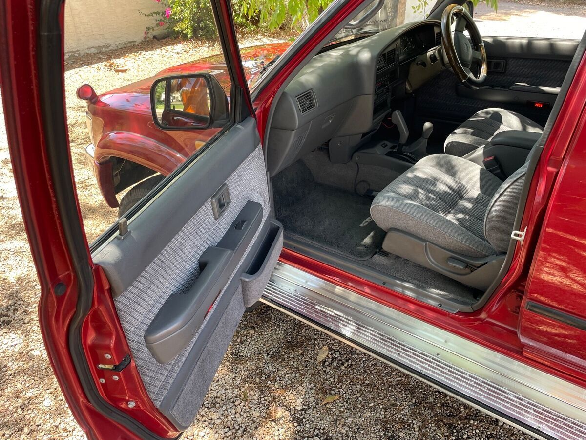 1992 Toyota 4Runner Hilux Surf SSR-X - photo 11