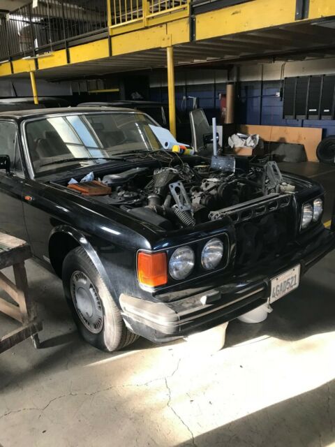 Not Running - Project. 1990 Bentley Turbo R