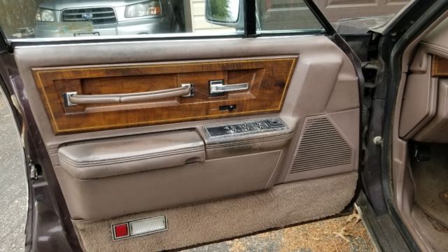 1986 Lincoln Continental Givenchy edition - photo 11