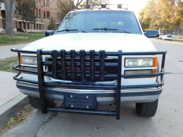 1994 Chevrolet Suburban SLE, Cloth,350,4x4,2500 - photo 2