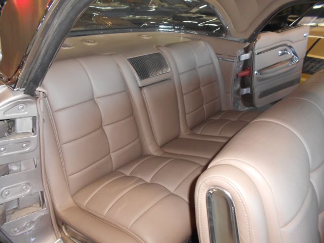 1957 Cadillac Brougham - photo 10