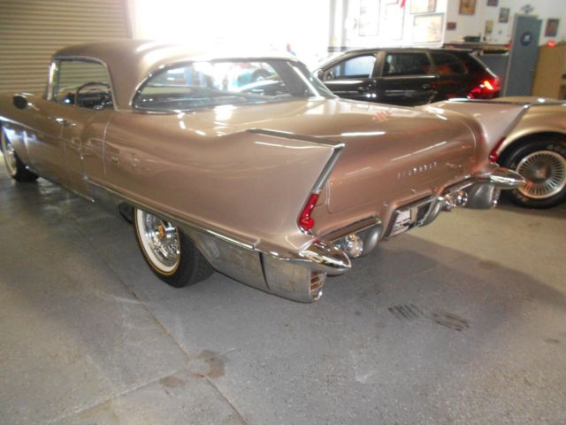 1957 Cadillac Brougham - photo 4