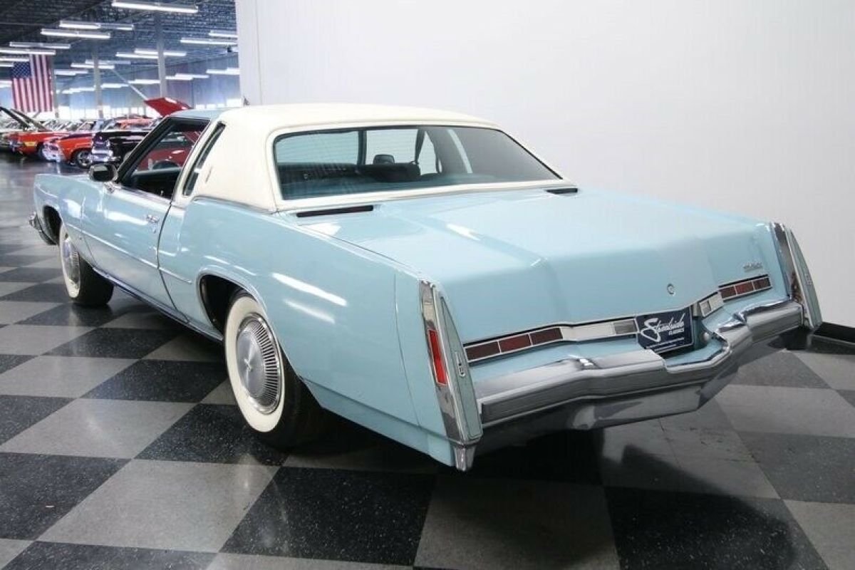 1975 Oldsmobile Toronado Brougham - photo 10