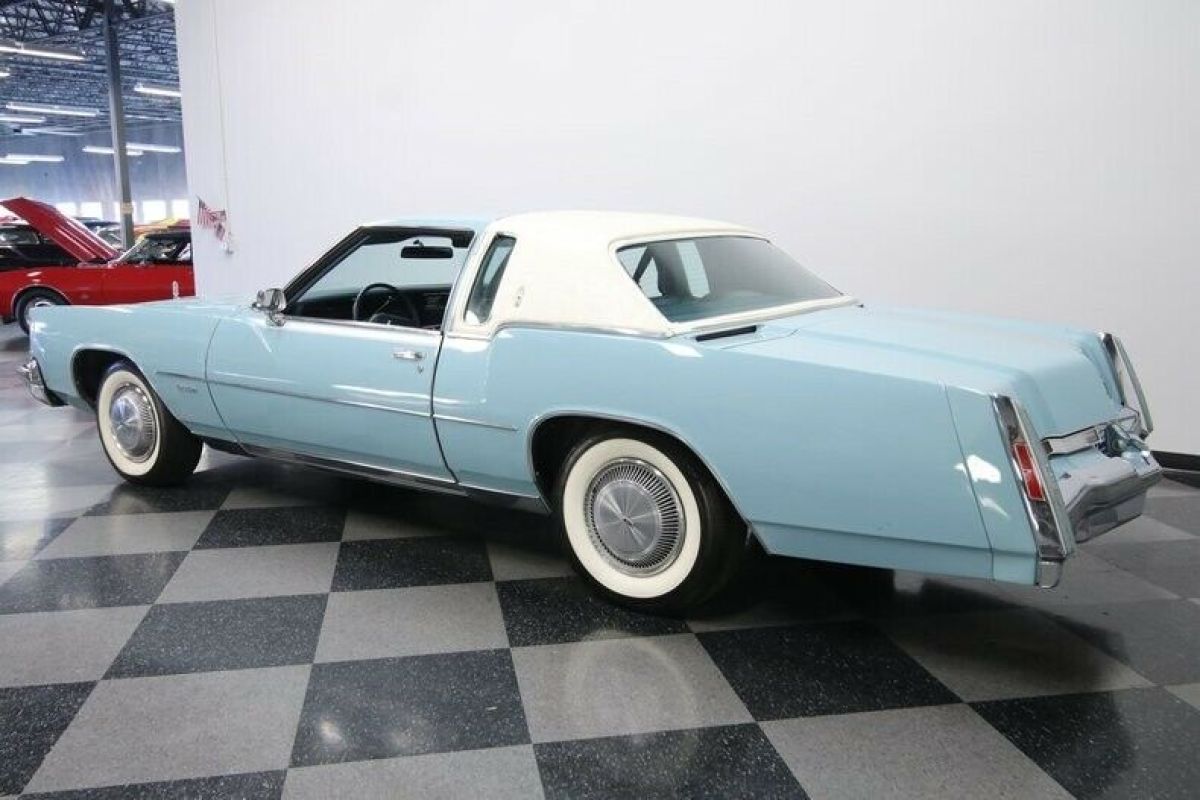 1975 Oldsmobile Toronado Brougham - photo 9
