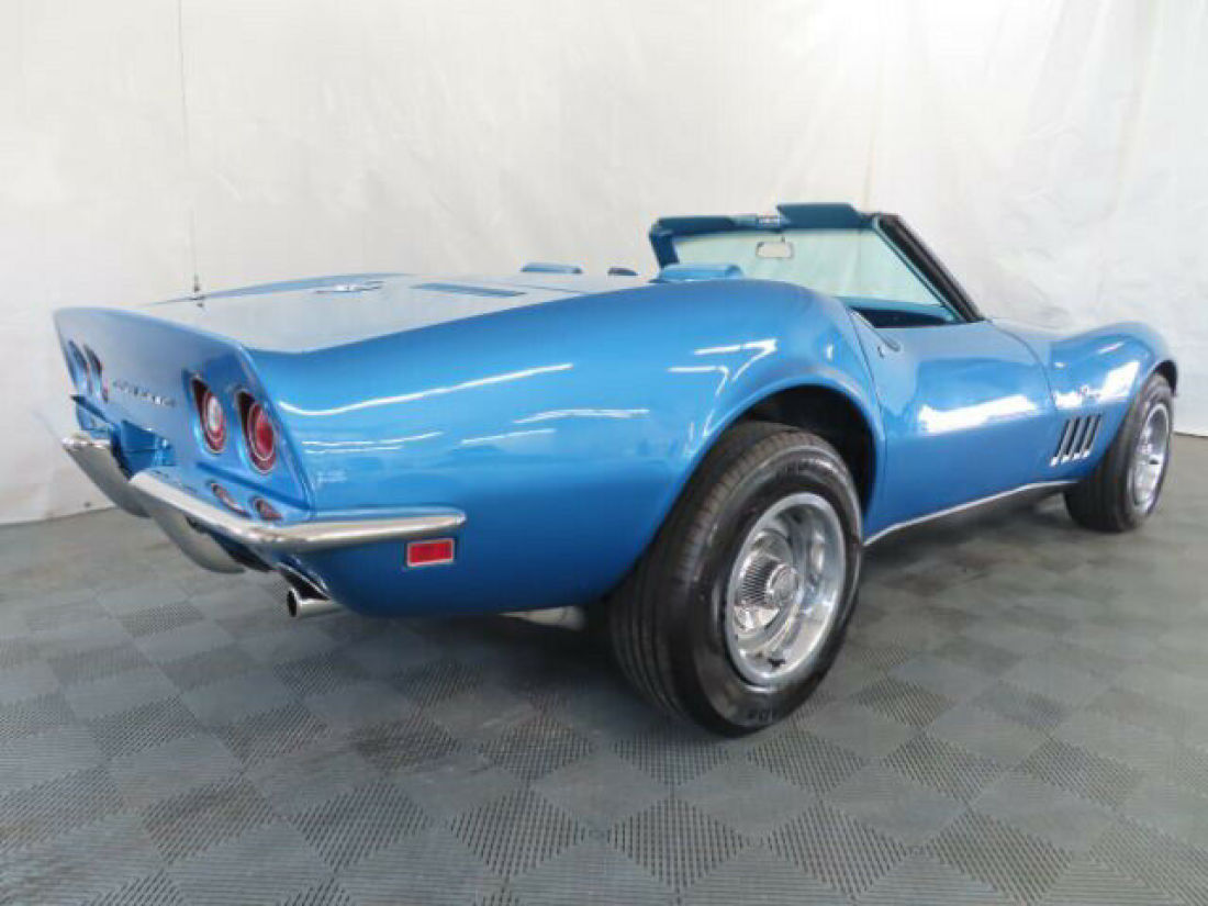 1969 Chevrolet Corvette - photo 11