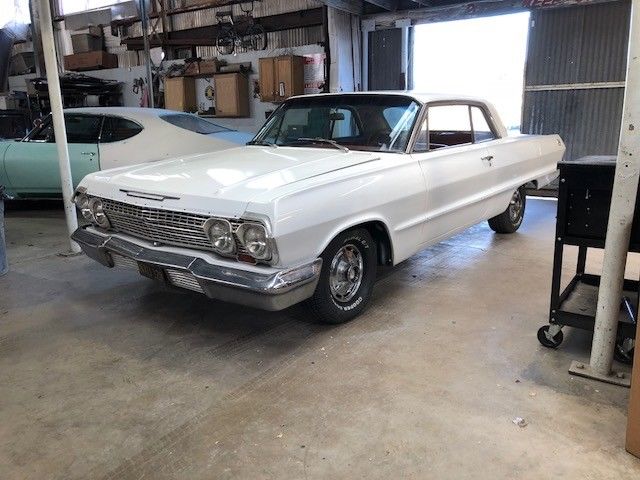 1963 Chevrolet Impala - photo 2