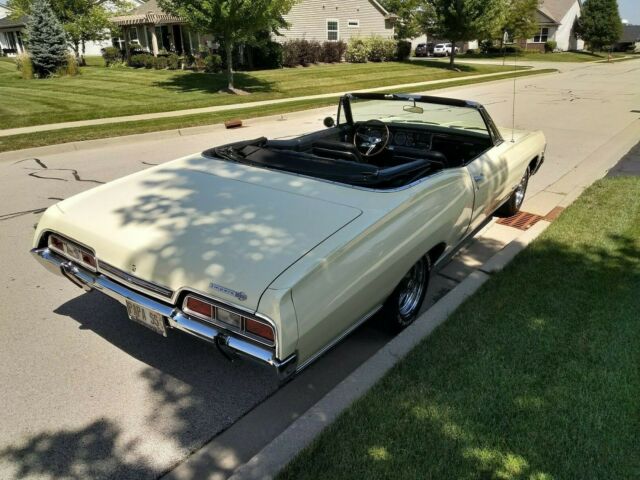 1967 Chevrolet Impala SS - photo 2