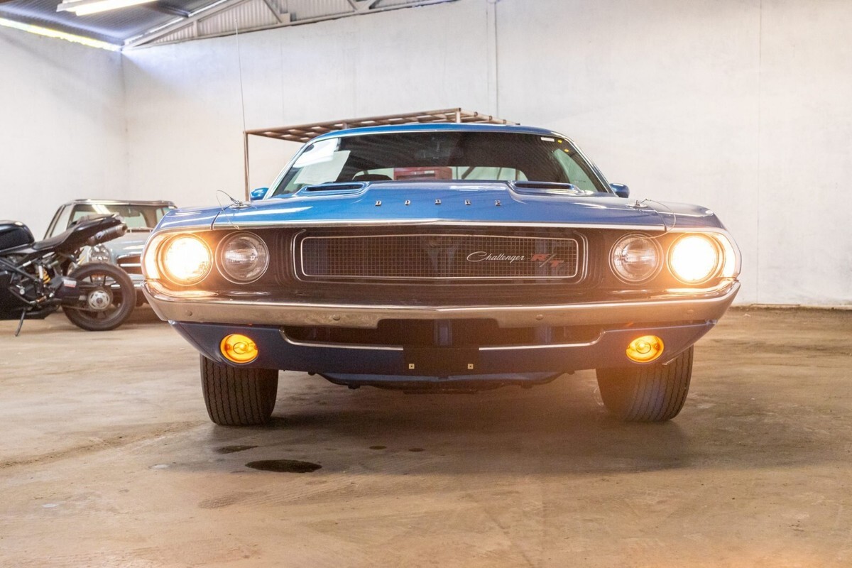 1970 Dodge Challenger - photo 3