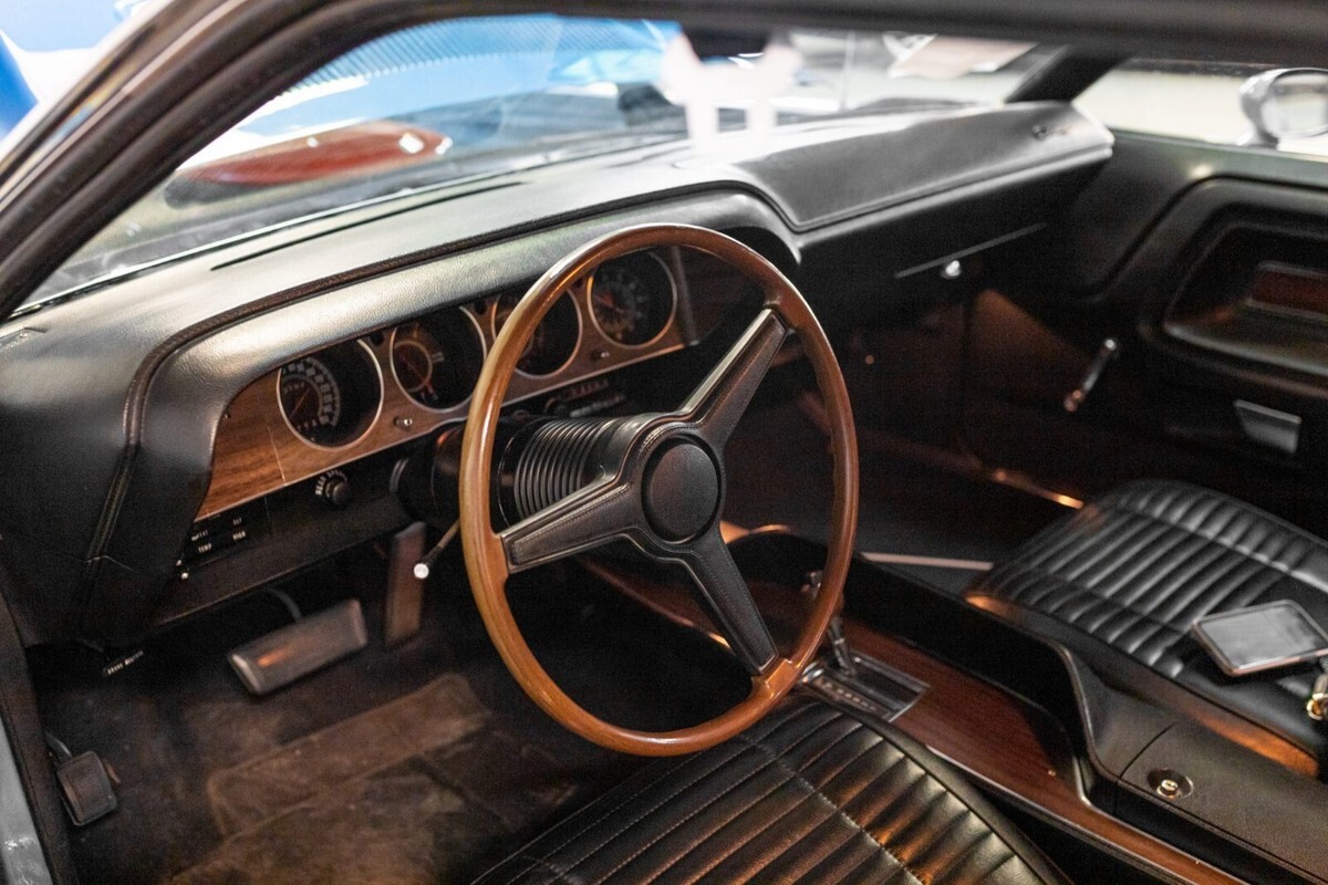 1970 Dodge Challenger - photo 7