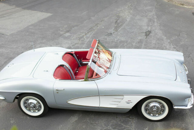 1961 Chevrolet Corvette - photo 9