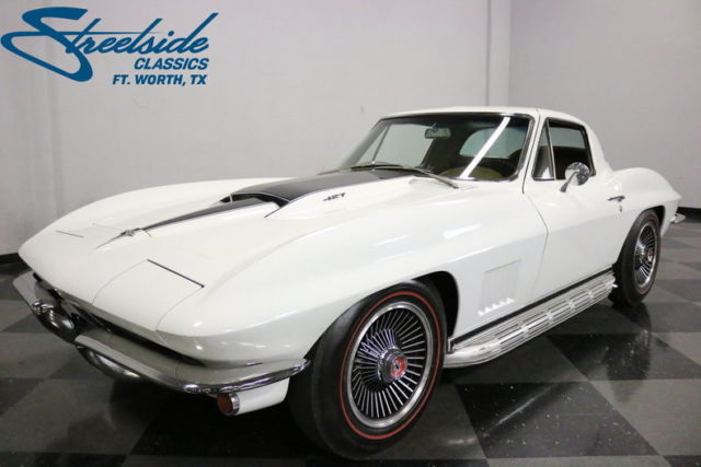 NUMBERS MATCHING L71/435HP V8! 4 SPD, CORRECT COLORS, CLEAN AND RUNS FANTASTIC! 1967 Chevrolet Corvette Stingray L71