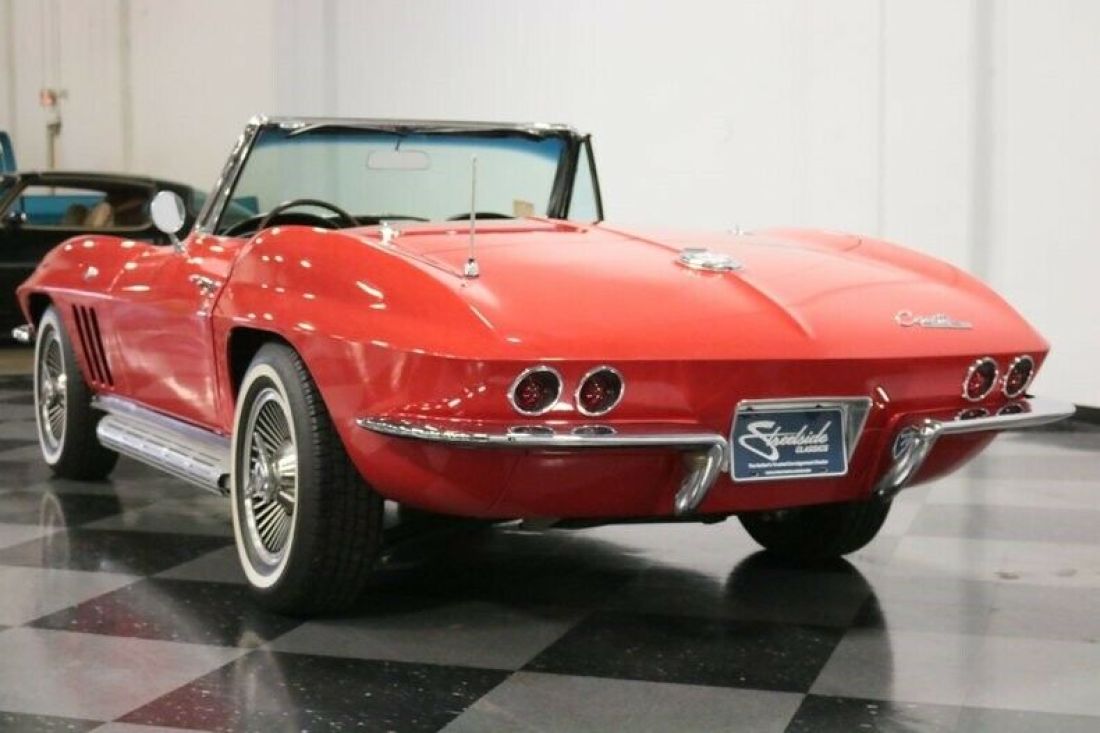 1965 Chevrolet Corvette Convertible - photo 11