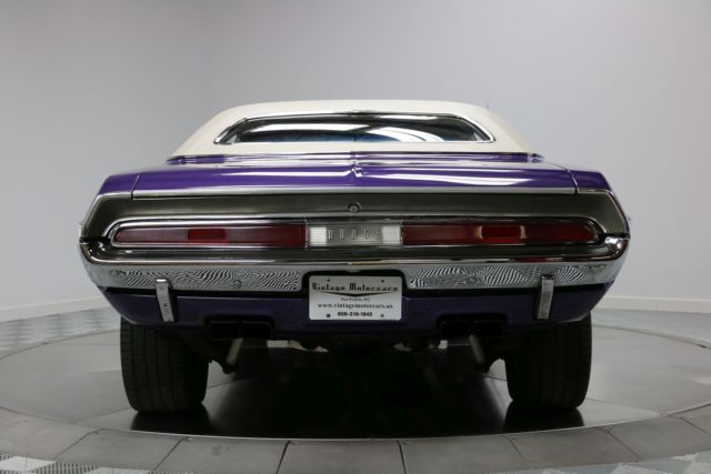 1970 Dodge Challenger - photo 12