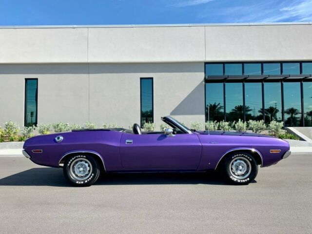 1970 Dodge Challenger -- - photo 4