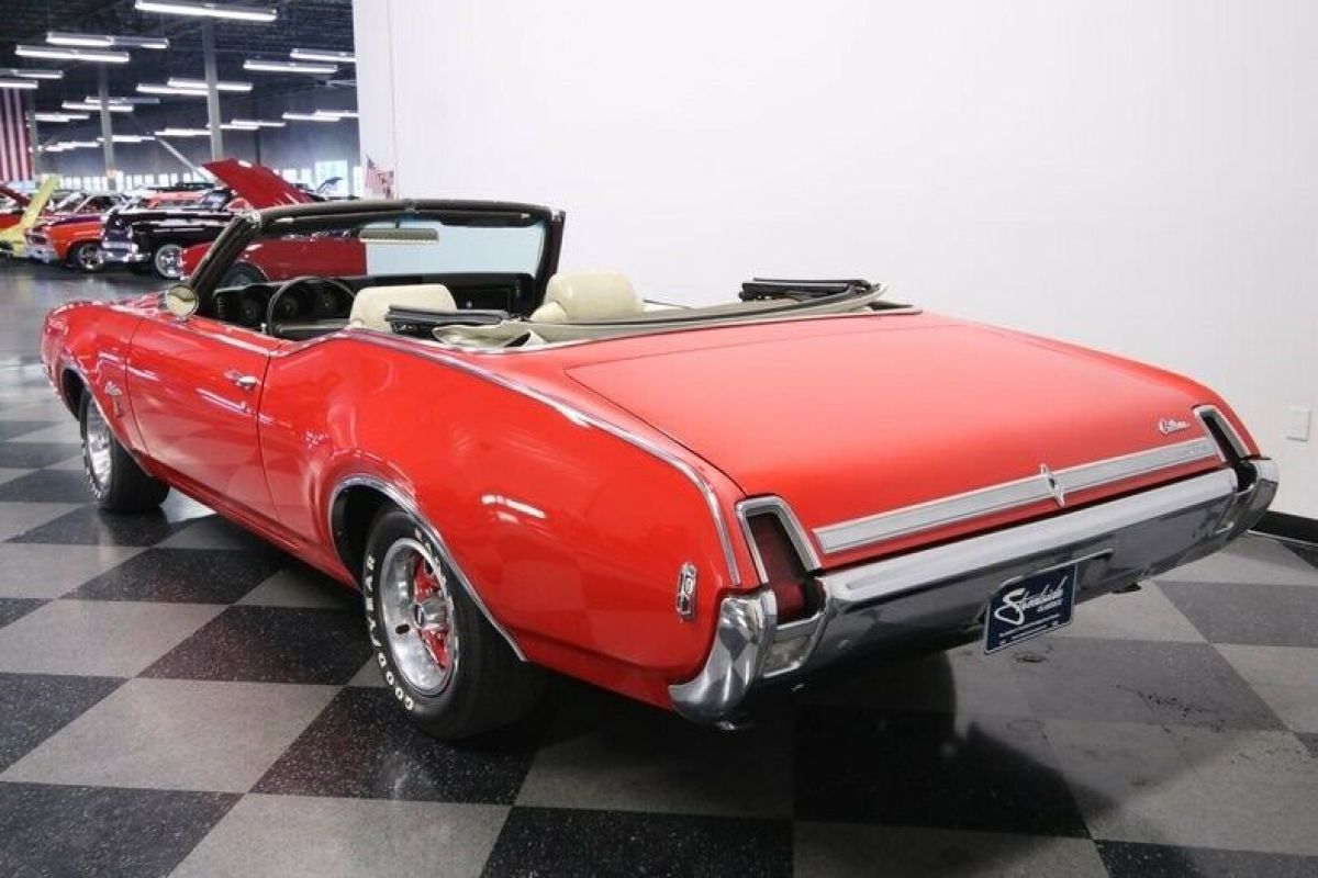 1969 Oldsmobile Cutlass S Convertible - photo 10
