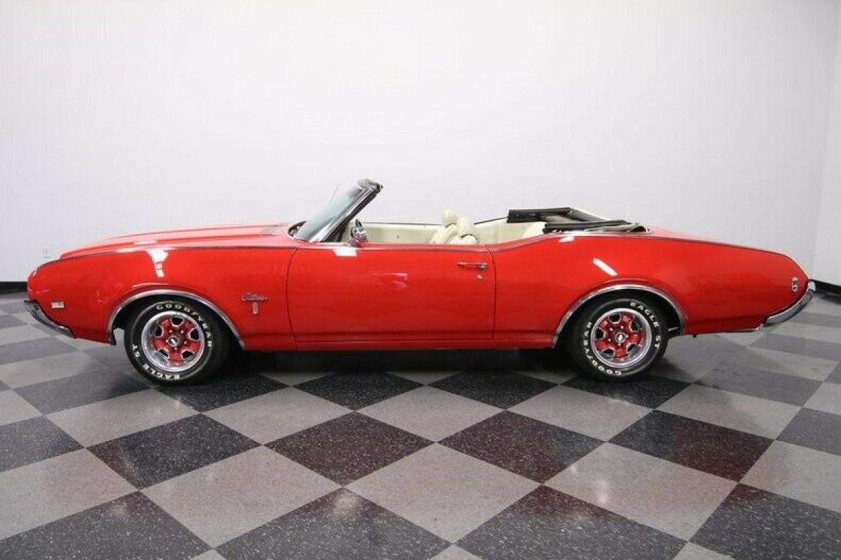 1969 Oldsmobile Cutlass S Convertible - photo 8