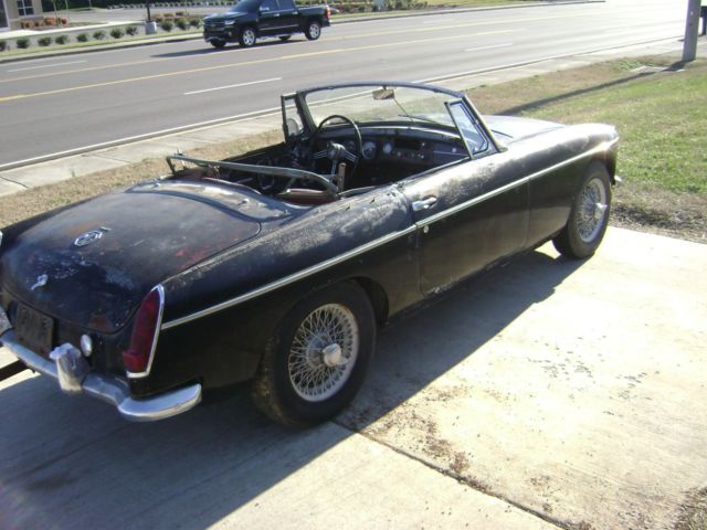 1965 MG MGB Conv - photo 3