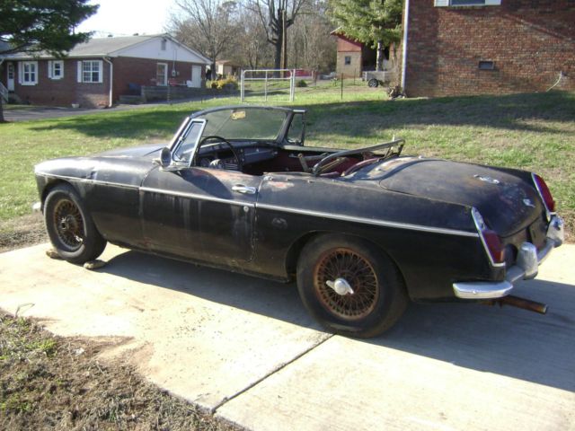 1965 MG MGB Conv - photo 7
