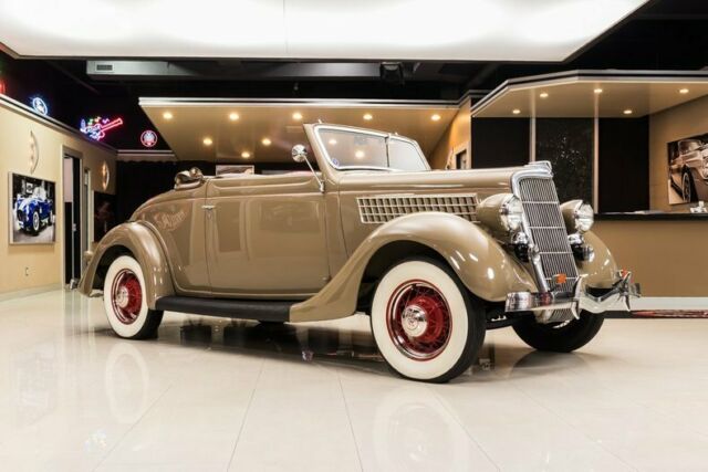 1935 Ford Cabriolet - photo 10
