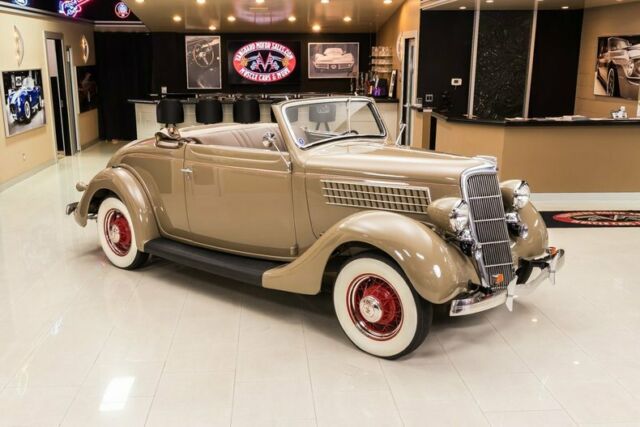 1935 Ford Cabriolet - photo 11