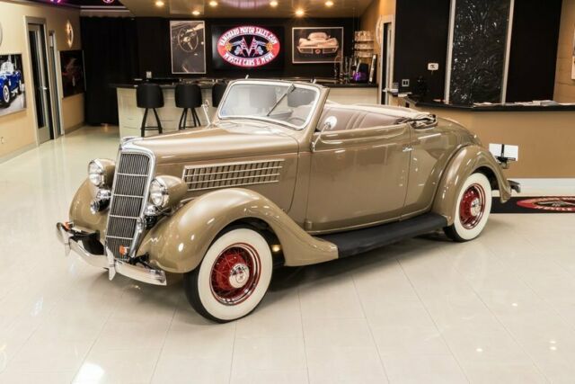 1935 Ford Cabriolet - photo 5